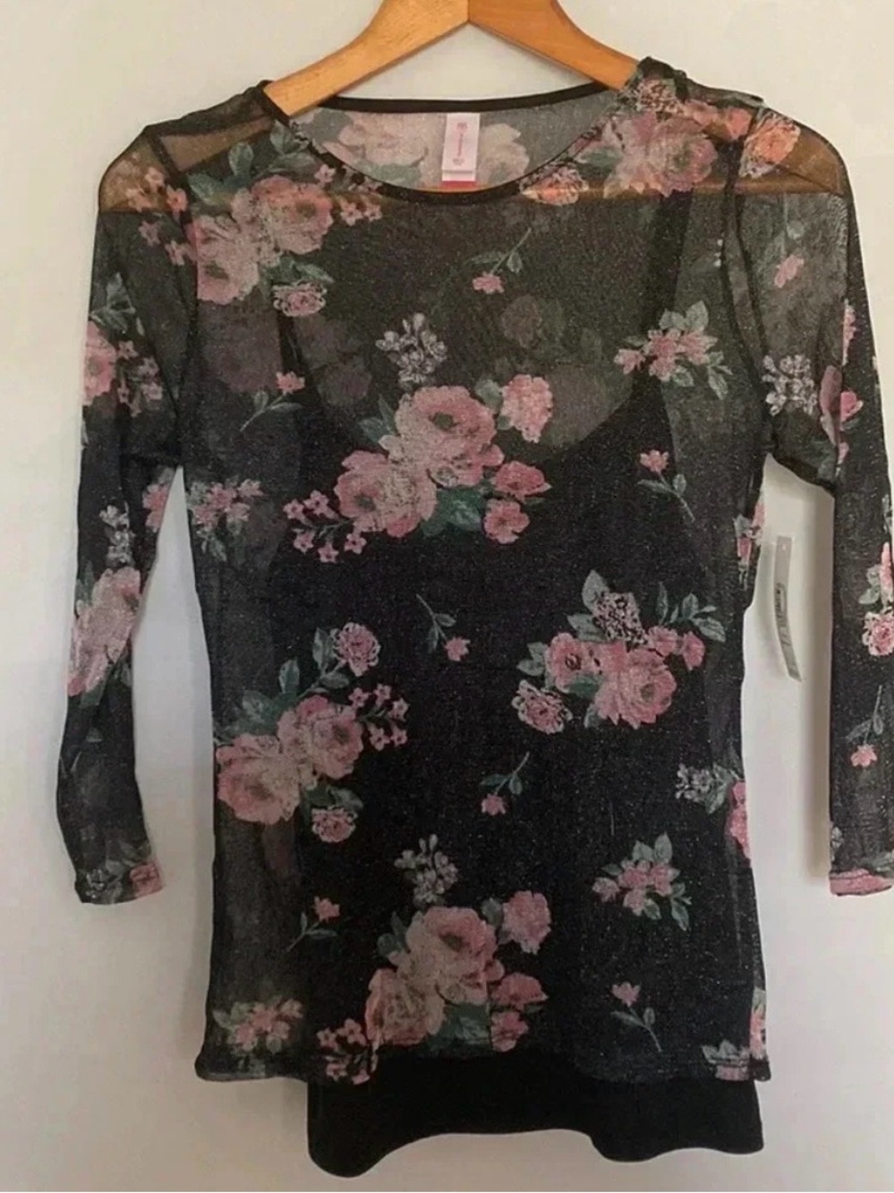 New with tags No Boundaries Black Sheer Long Sleeve Floral Blouse Size Medium